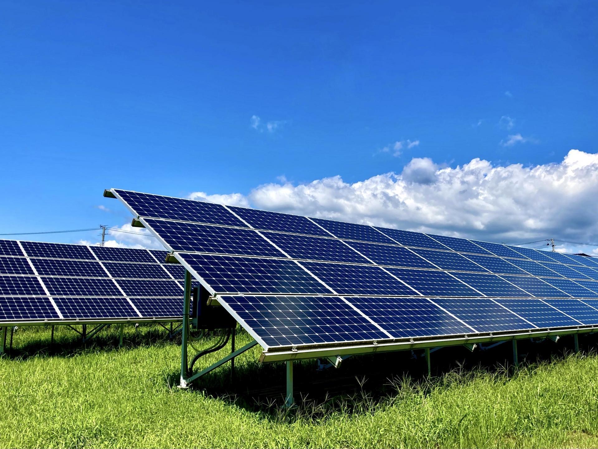 太陽光発電の売電価格の推移と2026年以降の運用を比較